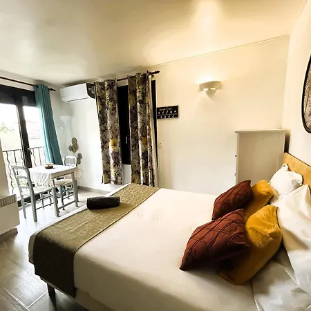 Gabrielle Hotel 2*
